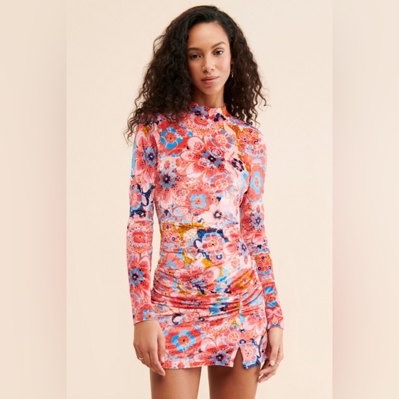 Free People Della Velvet Long Sleeve Pink Floral Burnout Mini Dress Size Medium - Picture 1 of 14